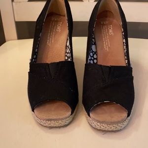 Toms Black Canvas Wedge